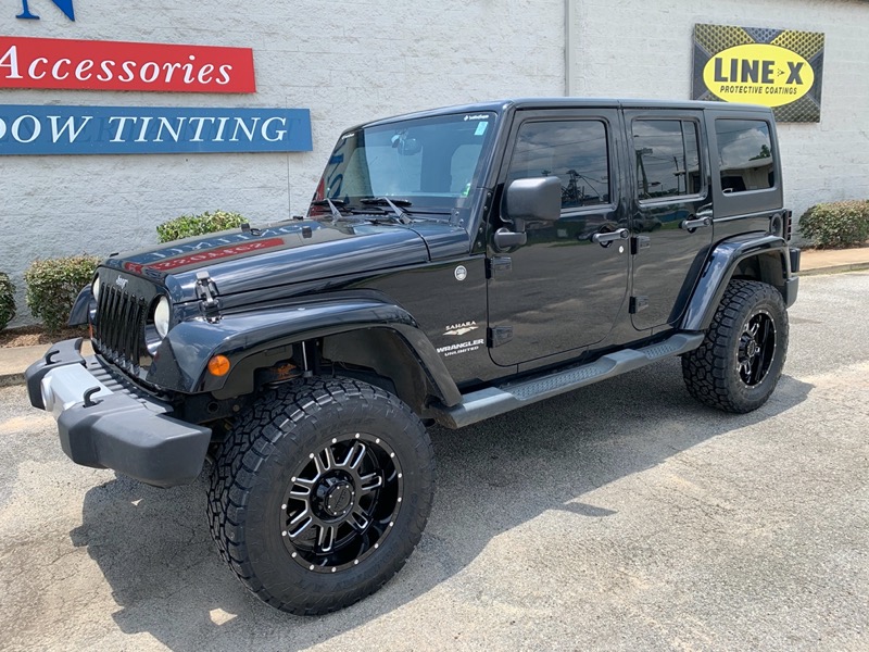 New Wheel and Tire Package for Bainbridge Jeep Wrangler